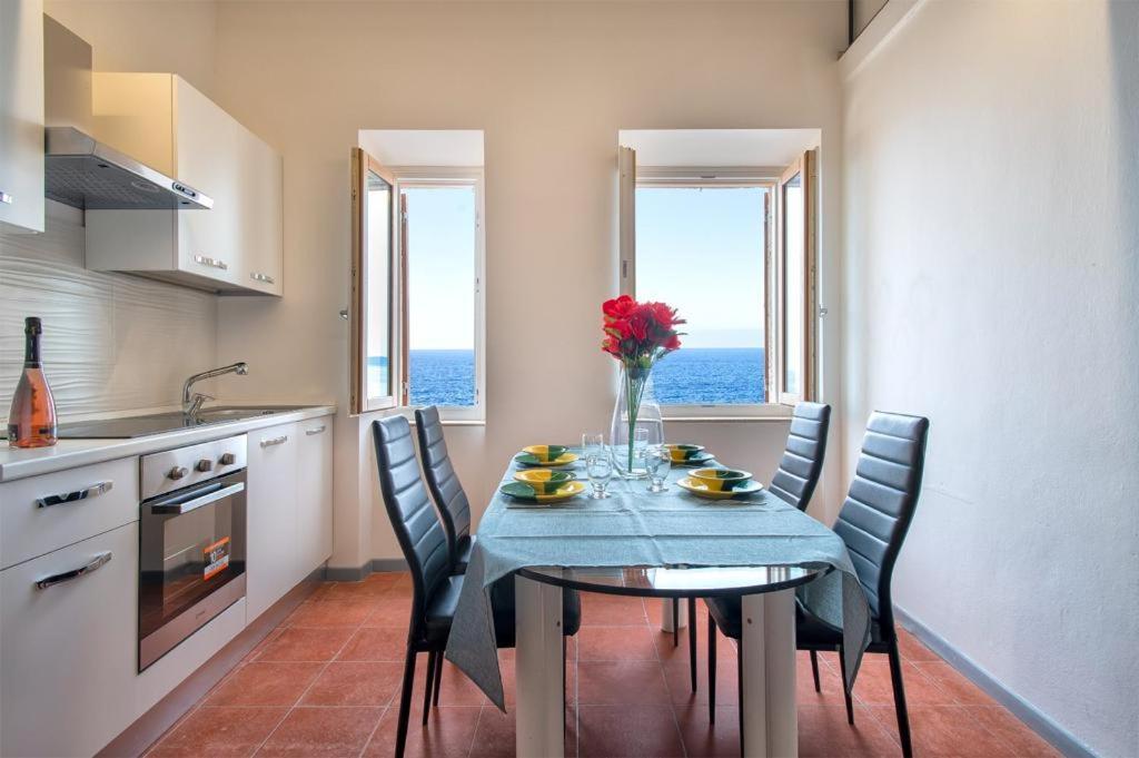 Panoramic Bastioni Sea View Apartment Alghero Exterior photo