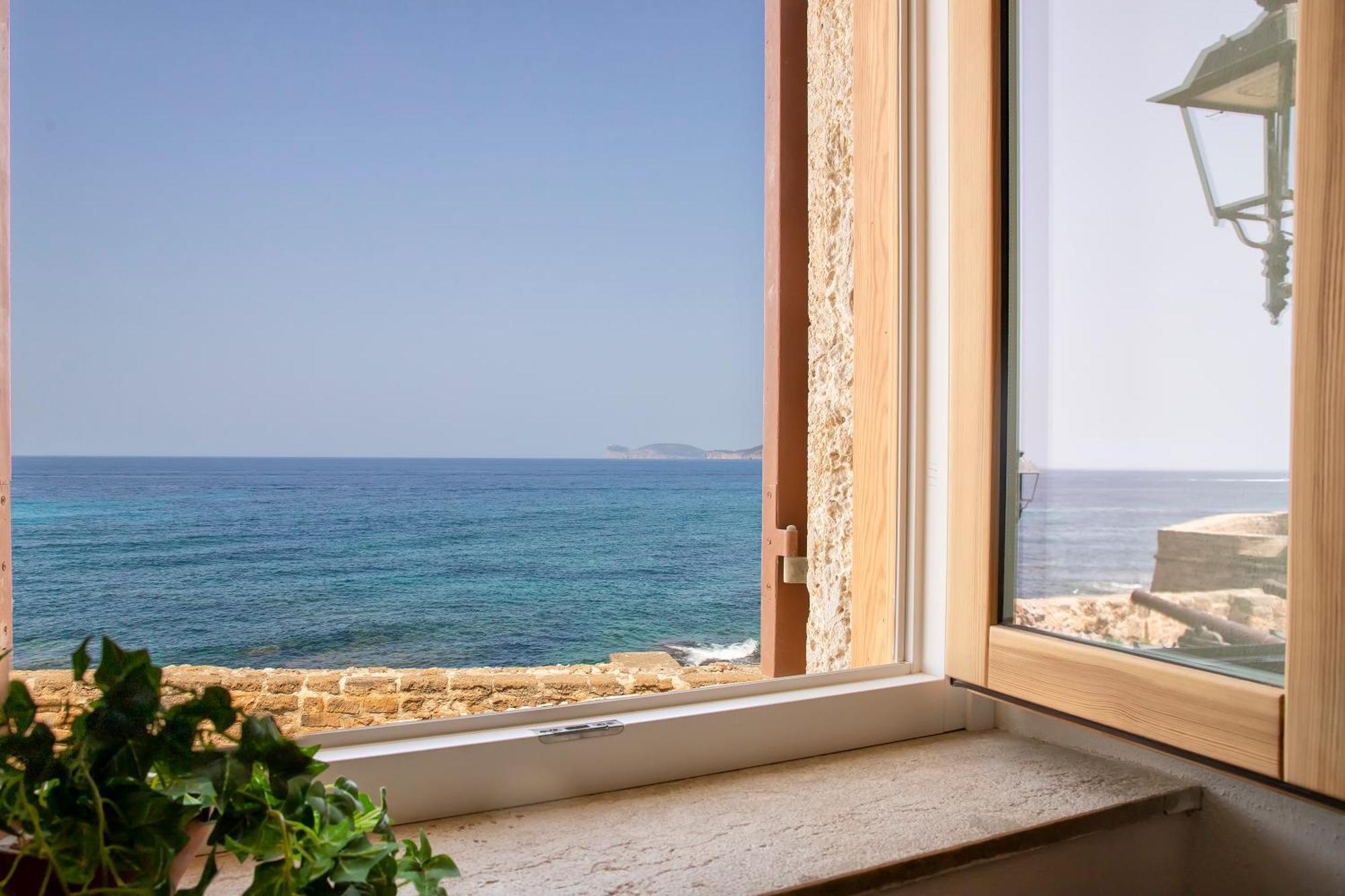 Panoramic Bastioni Sea View Apartment Alghero Room photo
